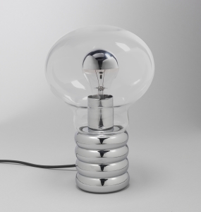 Bulb lamp, Munich, Germany, 1966; Designed by Ingo Maurer Photo by Ellen McDermott © Smithsonian Institution